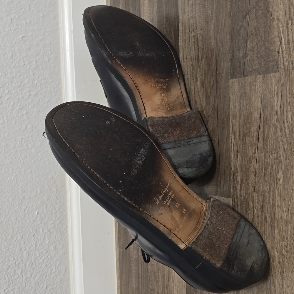 Salvatore Ferragamo Men's Dress Shoes - Picture 5 of 8